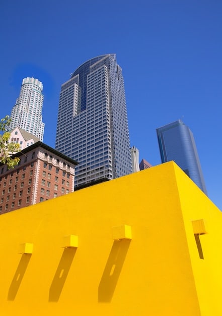 Analyzing Real Estate Market Trends: Spotting Opportunities
